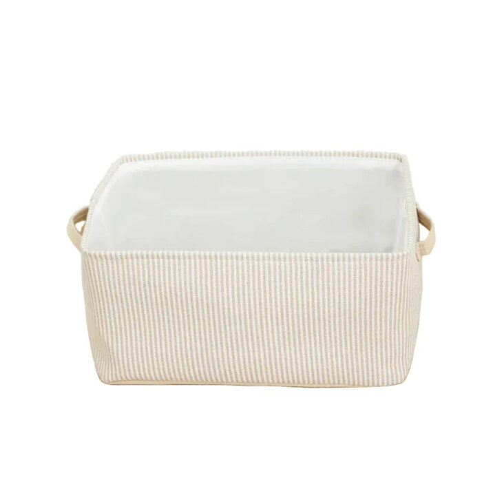 organisation pratique avec boîtes en tissu